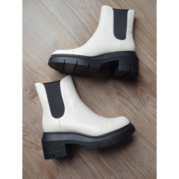 Stuart Weitzman Norah Leather Platform Chelsea Boots Womens 8 C Wide - Picture 1 of 16